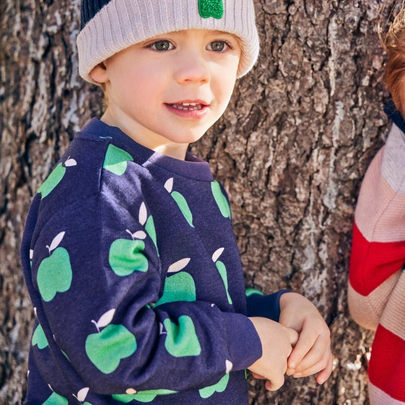 Recycled Cotton Green Apple Kid Sweatshirt | Blue Ribbon Apple