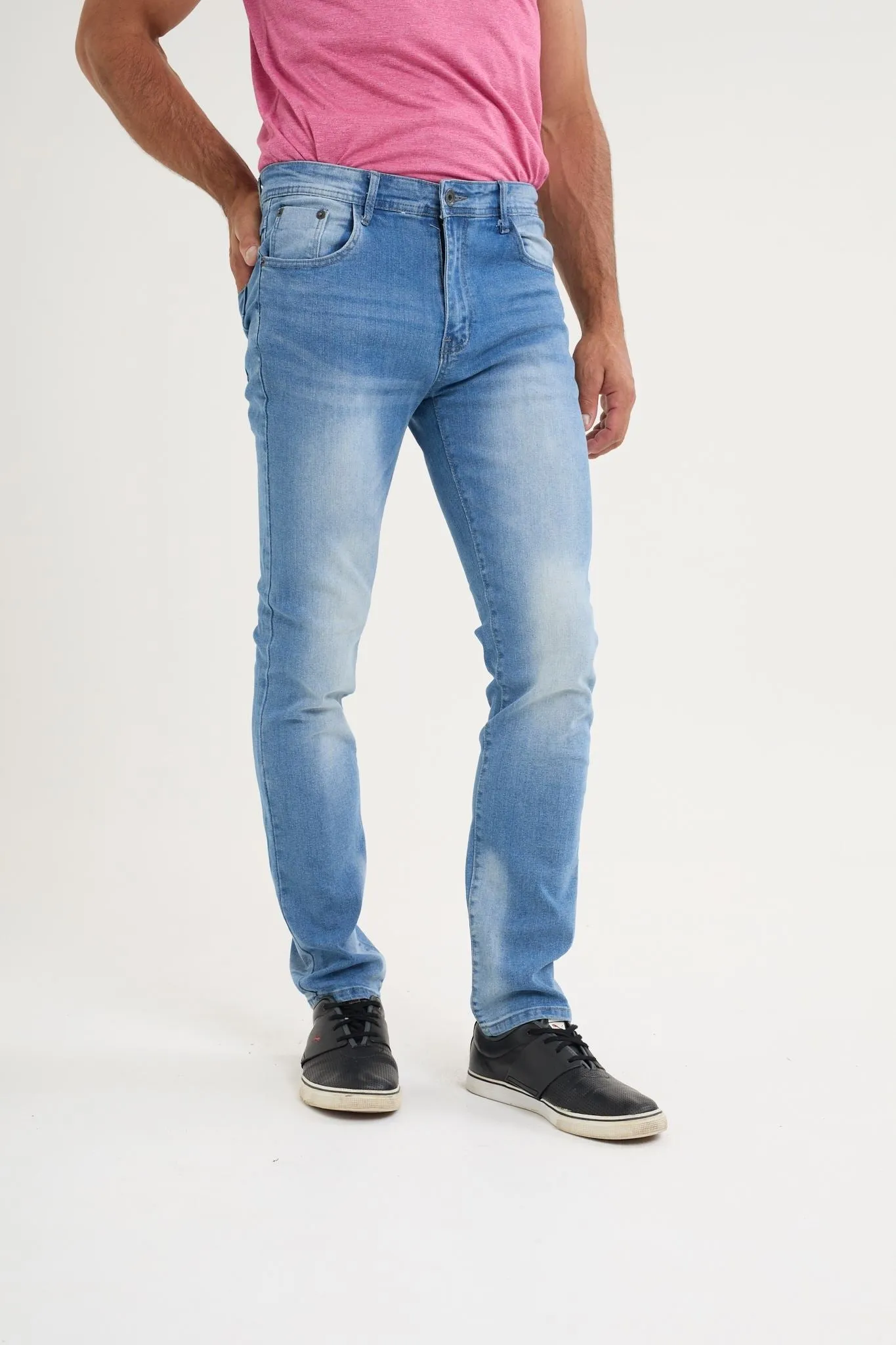 Slim leg jeans